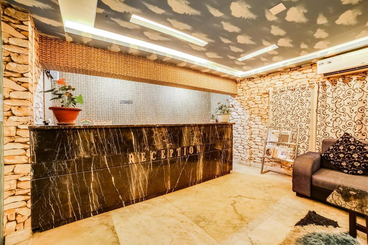 Hotel Capital O 61351 Waii International Bhalukpung Exteriér fotografie